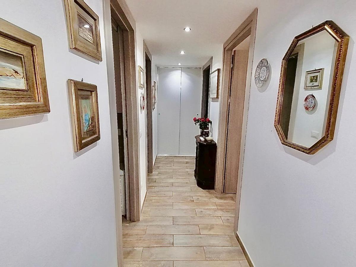 Relax Zambrini Appartement Ostia Buitenkant foto